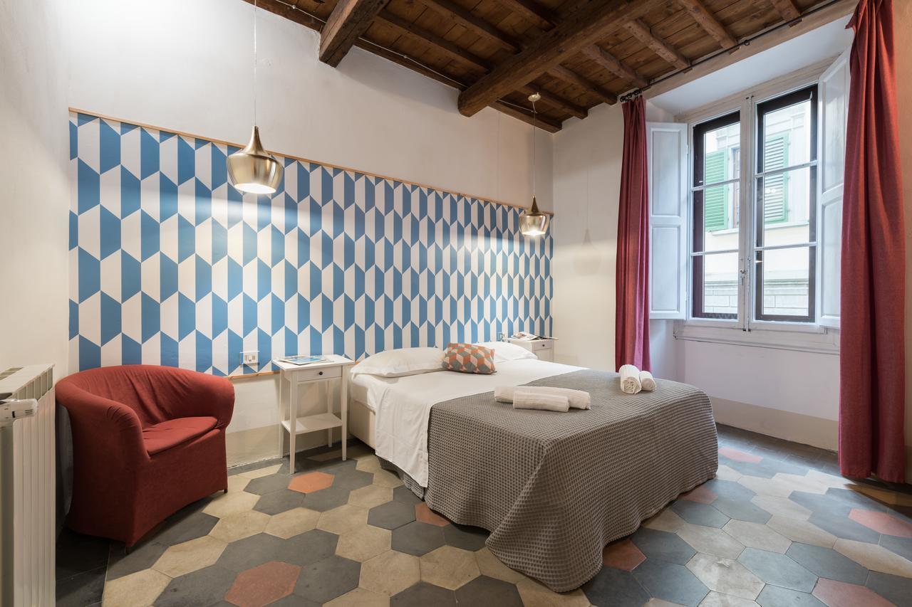 F7 - Santa Croce One Bedroom Flat For 2 Or 3 Guests Флоренция Екстериор снимка